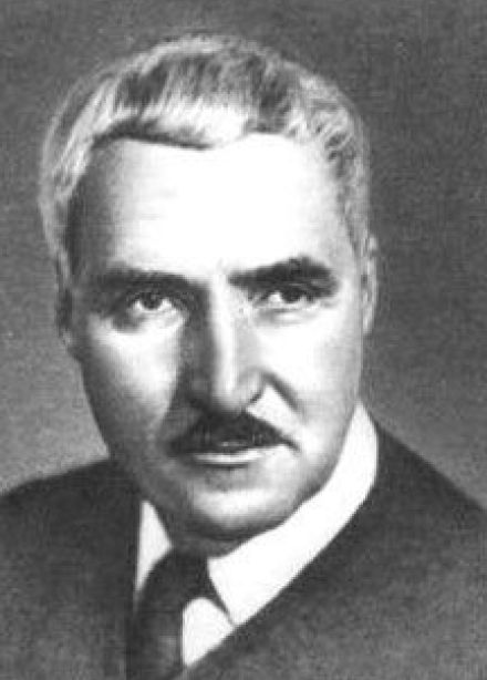 Поэт, писатель, драматург – Константин Симонов. Литературный час